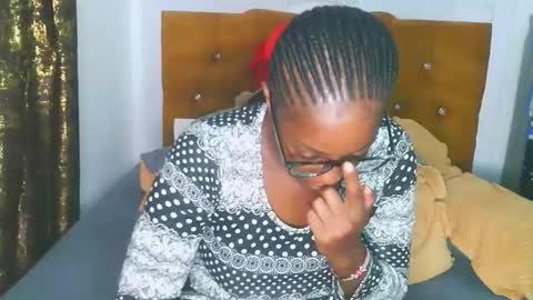 graceessy online show from 11/13/25, 08:13