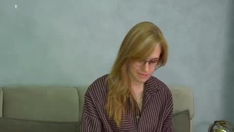 Grace online show from 04/22/26, 04:26