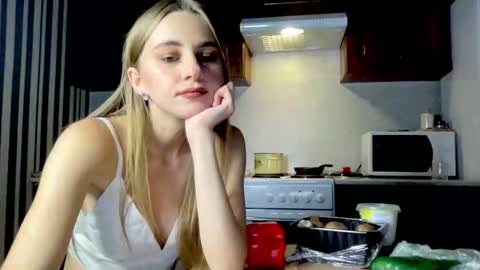 gracetorrezz online show from 10/05/25, 07:01