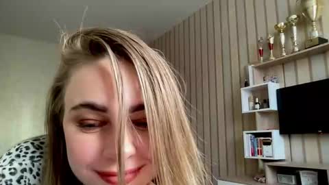 gracetorrezz online show from 10/20/25, 01:11