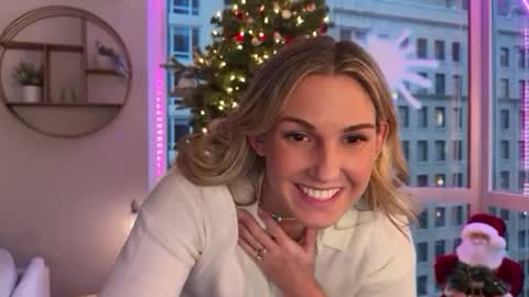 Snapshot of graciemae_baexx chatting on 01/16/25, 10:02 Gracie Mae online show from 01/16/25, 10:02