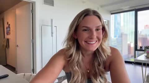 Snapshot of graciemae_baexx chatting on 10/14/25, 08:20 Gracie Mae online show from 10/14/25, 08:20