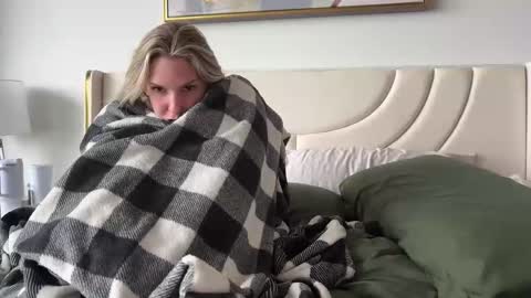 Snapshot of graciemae_baexx chatting on 11/25/25, 03:12 Gracie Mae online show from 11/25/25, 03:12