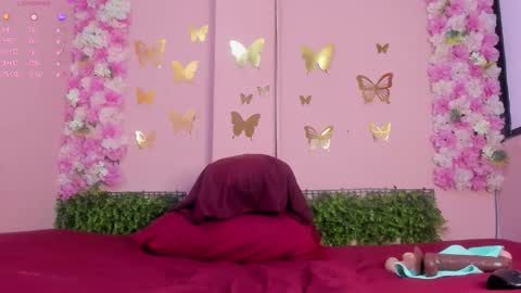 Snapshot of grandmother_milf chatting on 03/09/26, 12:20 Mi Name is violeta online show from 03/09/26, 12:20