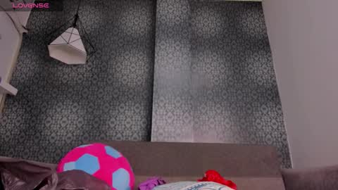 Snapshot of grandmother_milf chatting on 03/12/26, 12:22 Mi Name is violeta online show from 03/12/26, 12:22