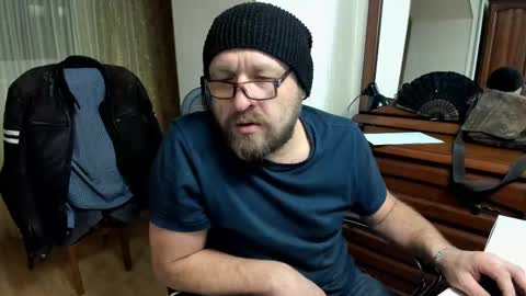 Snapshot of grandor_m chatting on 03/07/25, 06:22 Anthony online show from 03/07/25, 06:22