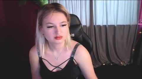 grase_neon online show from 02/15/26, 08:35