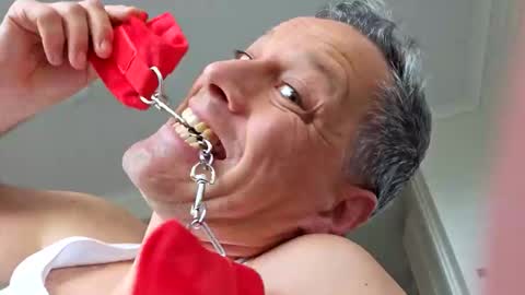 grattitude online show from 12/18/25, 08:42