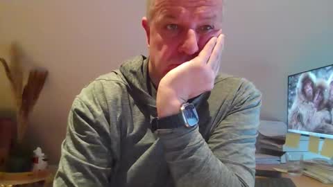 Snapshot of grau197077 chatting on 02/11/26, 08:52 grau197077 online show from 02/11/26, 08:52