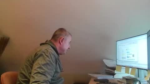 Snapshot of grau197077 chatting on 02/12/26, 10:32 grau197077 online show from 02/12/26, 10:32