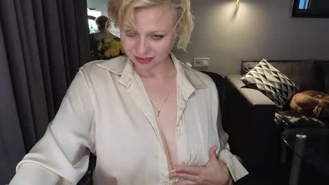 Ray online show from 02/19/25, 12:44