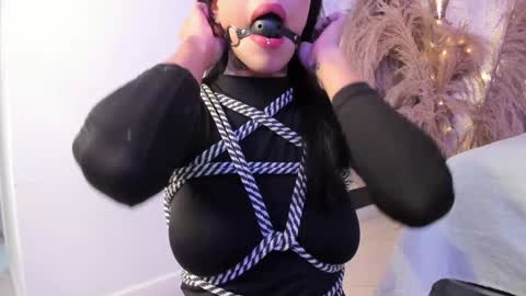 Snapshot of grayce_blossoms24 chatting on 12/27/24, 08:39 grayce blossoms24 online show from 12/27/24, 08:39