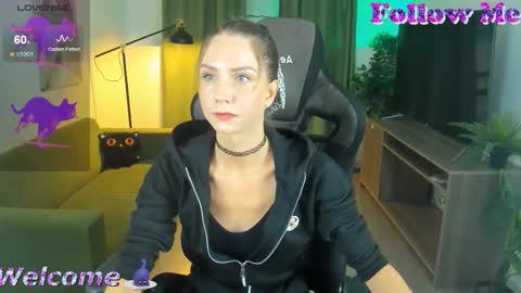 GrayceWild online show from 09/15/25, 05:29