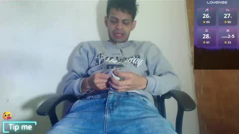Snapshot of grayhorny chatting on 04/22/26, 10:39 Gray online show from 04/22/26, 10:39
