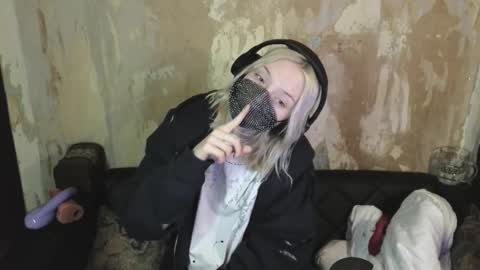 graylovescookies online show from 12/18/24, 01:15