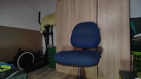 Snapshot of grayrosty chatting on 10/17/25, 01:46 grayrosty online show from 10/17/25, 01:46