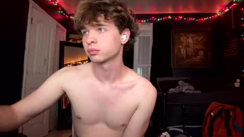 Snapshot of graysonowens chatting on 09/14/25, 04:22 graysonowens online show from 09/14/25, 04:22