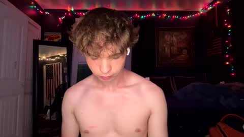 Snapshot of graysonowens chatting on 09/26/25, 01:31 graysonowens online show from 09/26/25, 01:31