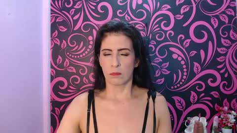 Isabella online show from 05/11/26, 11:38