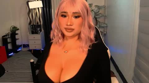 Snapshot of great_selfsuckerts chatting on 10/05/25, 05:11 PAULATHEONE online show from 10/05/25, 05:11