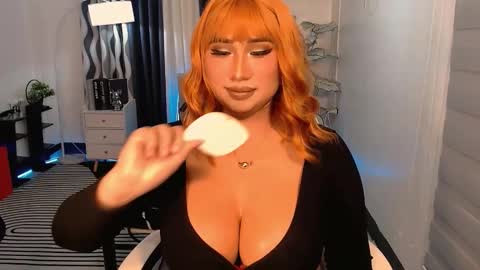 Snapshot of great_selfsuckerts chatting on 10/06/25, 06:00 PAULATHEONE online show from 10/06/25, 06:00