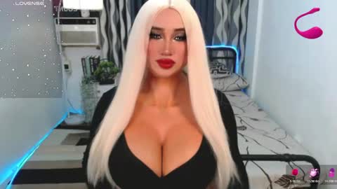 PAULATHEONE online show from 05/01/26, 08:52