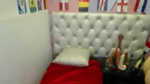 Snapshot of greatass_latina chatting on 06/26/26, 11:25 greatass_latina online show from 06/26/26, 11:25