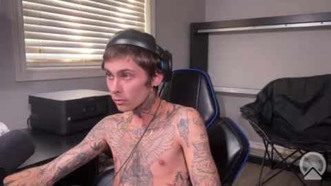 Mr. Heavy online show from 11/04/25, 04:39