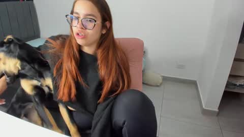 Snapshot of greciaruiz chatting on 09/14/25, 01:38 GreciaRuiz online show from 09/14/25, 01:38