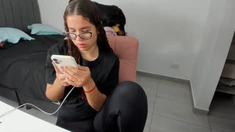 Snapshot of greciaruiz chatting on 10/01/25, 11:22 GreciaRuiz online show from 10/01/25, 11:22