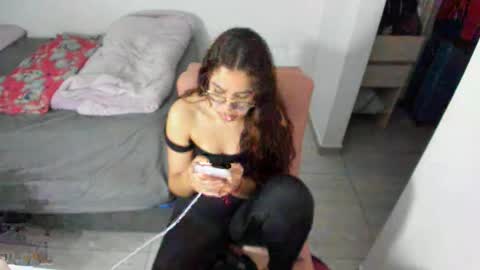 GreciaRuiz online show from 05/19/26, 01:22