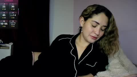 Snapshot of greeicywells chatting on 05/17/26, 10:44 Greeicy online show from 05/17/26, 10:44