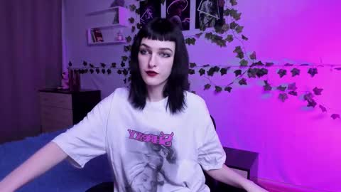 Snapshot of green_tea666 chatting on 03/09/25, 05:39 Lilith online show from 03/09/25, 05:39