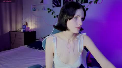 Snapshot of green_tea666 chatting on 09/18/25, 11:07 Lilith online show from 09/18/25, 11:07