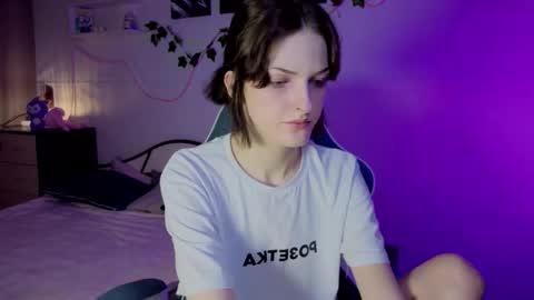 Snapshot of green_tea666 chatting on 09/26/25, 03:27 Lilith online show from 09/26/25, 03:27