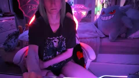 GreenEyedLovexo online show from 12/01/25, 06:29