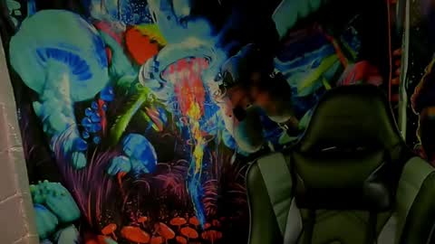 Greenlungs8195 online show from 12/25/24, 06:20