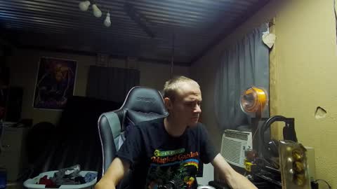 Greenlungs8195 online show from 10/08/25, 08:56