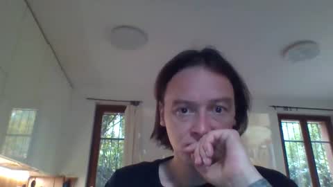 Snapshot of greenmoon88888 chatting on 10/30/25, 10:06 Greenmoon online show from 10/30/25, 10:06