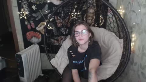 Lina online show from 11/04/25, 04:50