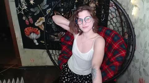 Snapshot of greenwitch9 chatting on 02/12/26, 11:16 Lina online show from 02/12/26, 11:16