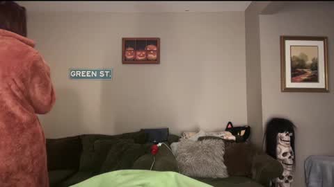 Snapshot of greenxxxqueen chatting on 02/02/25, 06:58 SexQueen Nikki online show from 02/02/25, 06:58