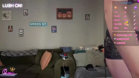Snapshot of greenxxxqueen chatting on 04/20/26, 02:47 SexQueen Nikki online show from 04/20/26, 02:47