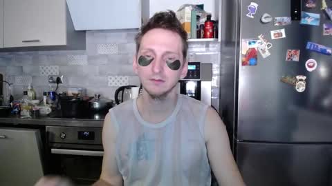 Snapshot of greg_photog chatting on 10/21/25, 02:01 greg_photog online show from 10/21/25, 02:01