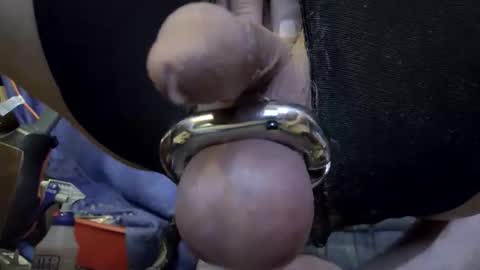 Snapshot of gregbball1 chatting on 04/16/26, 12:22 electrogee1 online show from 04/16/26, 12:22