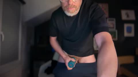 Snapshot of greggy92 chatting on 03/13/26, 10:27 greggy92 online show from 03/13/26, 10:27