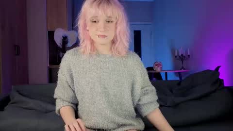 Snapshot of gregory_byyrd chatting on 02/12/26, 09:10 Greg-independent model online show from 02/12/26, 09:10