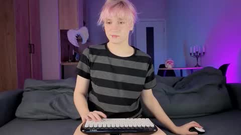 Snapshot of gregory_byyrd chatting on 02/26/26, 09:47 Greg-independent model online show from 02/26/26, 09:47