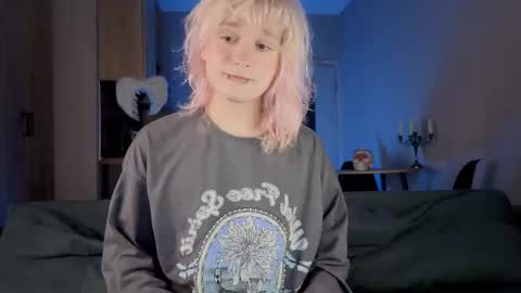 Snapshot of gregory_byyrd chatting on 03/11/26, 09:32 Greg-independent model online show from 03/11/26, 09:32