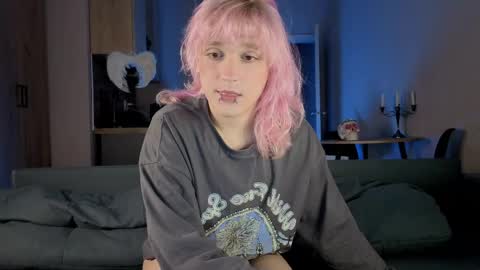 Snapshot of gregory_byyrd chatting on 03/19/26, 08:57 Greg-independent model online show from 03/19/26, 08:57